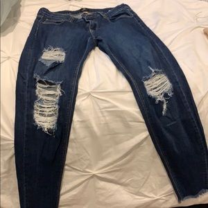 Awesome ripped jeans!